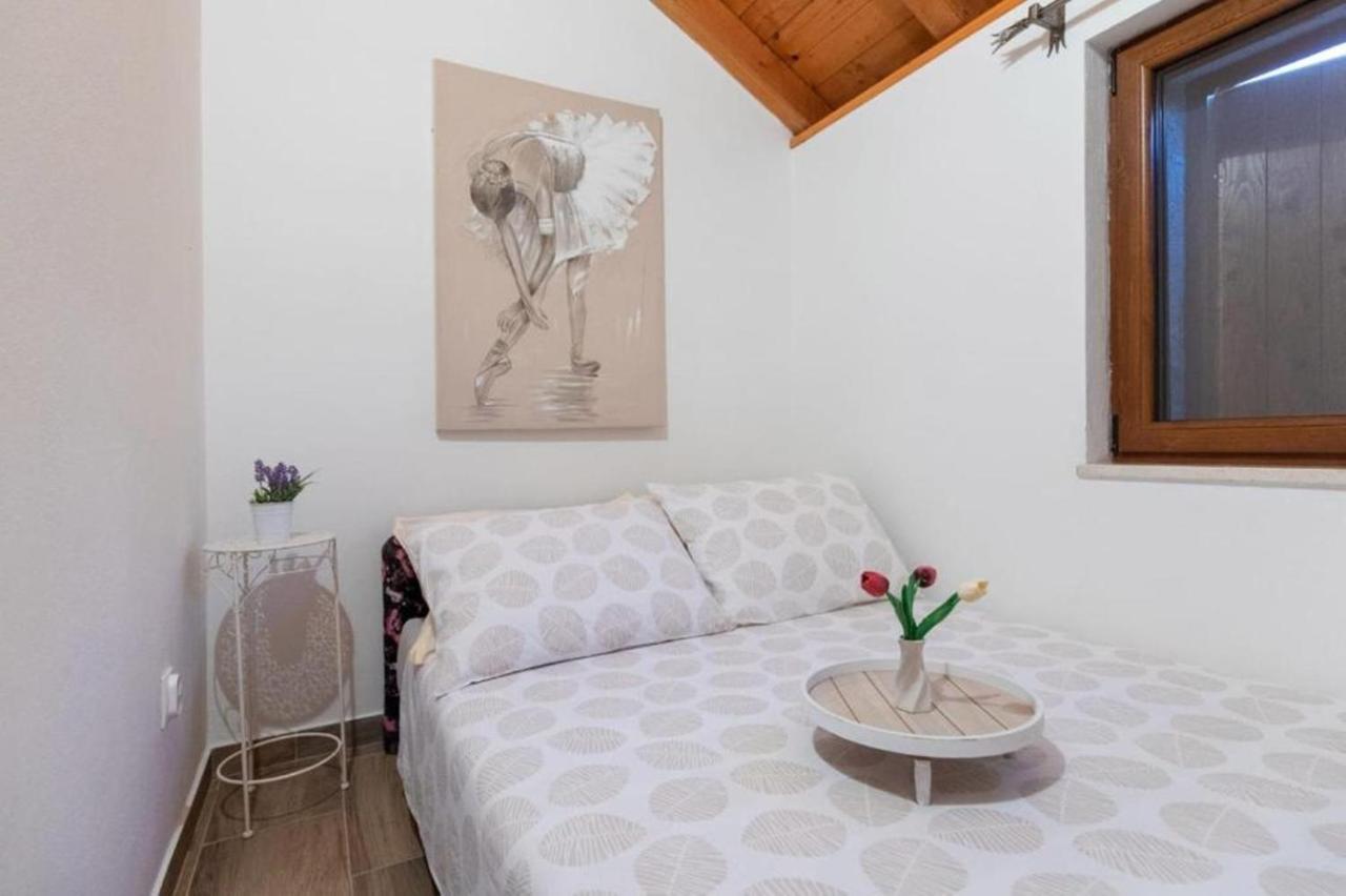 Villa Menalo Neum Bagian luar foto